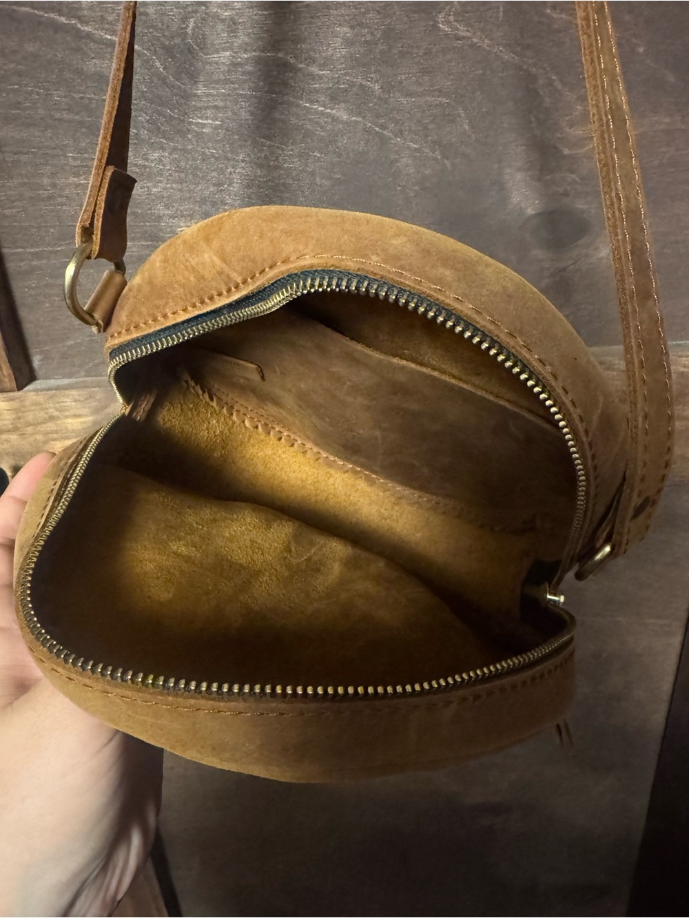 Portland Leather Goods Circle Crossbody Bag Brown Full Grain Leather - Picture 6 of 8